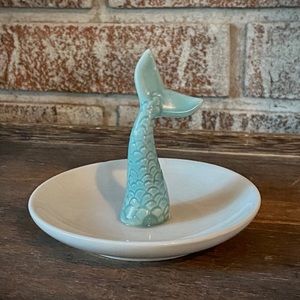 Mermaid jewelry holder